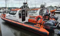 Bateau pneumatique semi-rigide à vendre