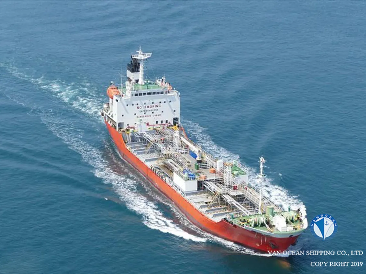 Pétrolier / chimiquier à vendre