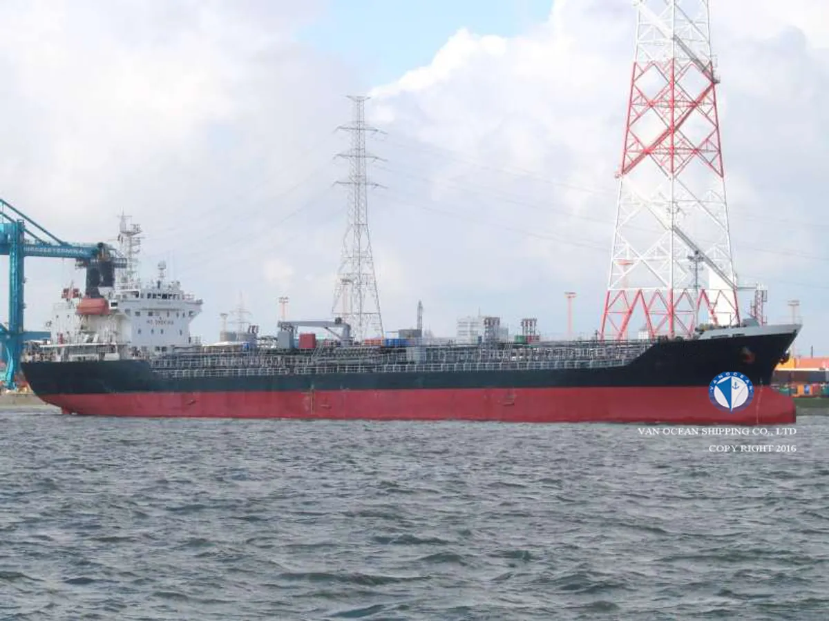 Pétrolier / chimiquier à vendre
