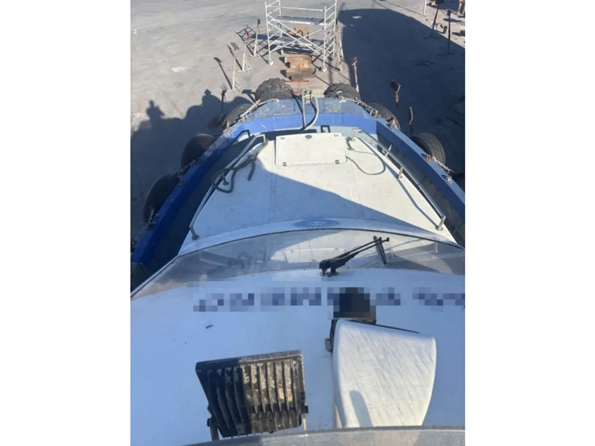 Bateaux de travail à vendre