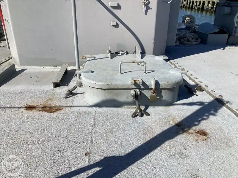Navire de débarquement, citerne à vendre