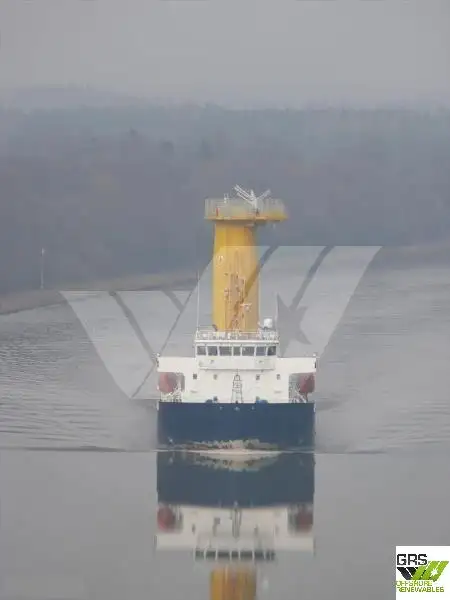 Navire d'approvisionnement à vendre