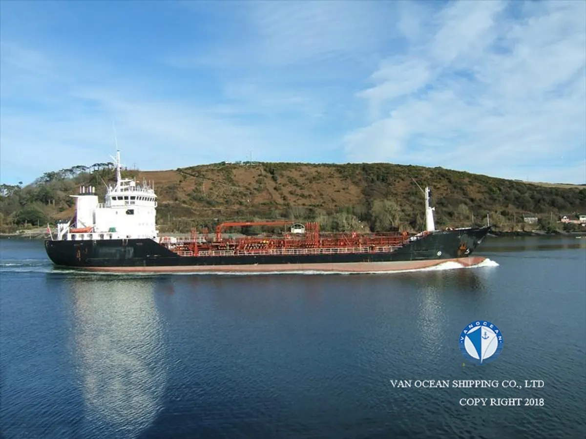 Pétrolier / chimiquier à vendre