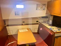 Navire d'arpentage à vendre