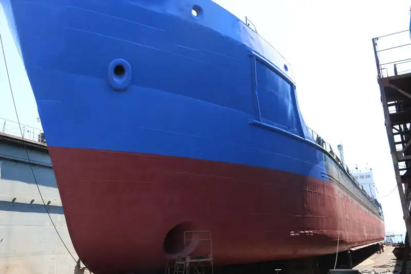 Pétrolier / chimiquier à vendre