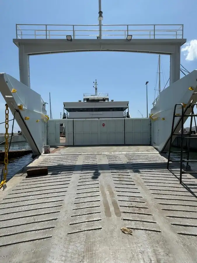 Navire RoPax à vendre