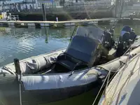 Bateau pneumatique semi-rigide à vendre