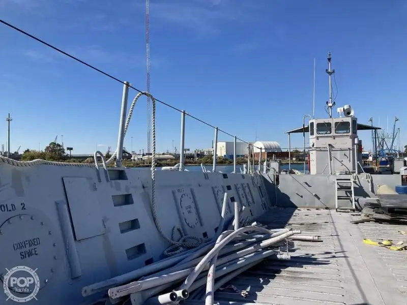 Navire de débarquement, citerne à vendre