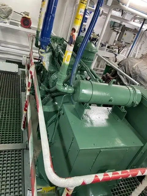 Navire frigorifique à vendre