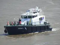 Bateau pilote à vendre