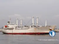 Navire frigorifique à vendre