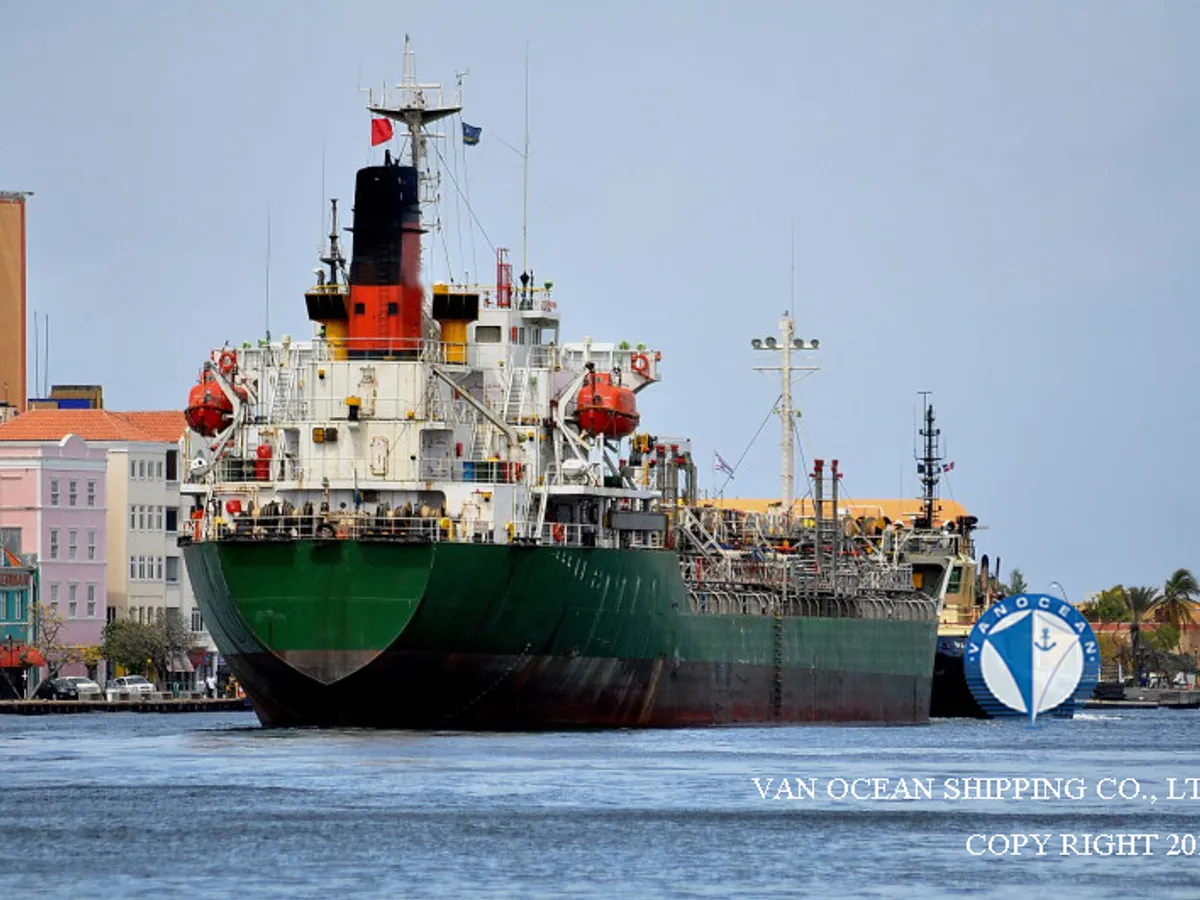 Pétrolier / chimiquier à vendre