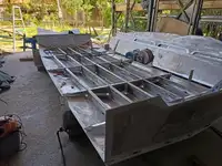 Bateaux de travail à vendre