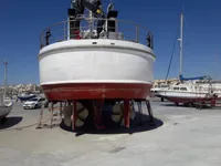 Navire d'arpentage à vendre