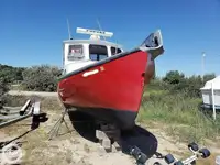 Navire de transformation de poisson à vendre