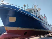 Navire d'arpentage à vendre
