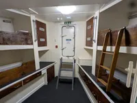 Navire d'arpentage à vendre