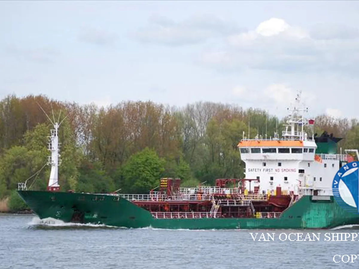Pétrolier / chimiquier à vendre