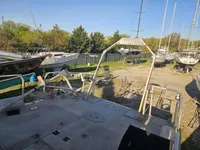 Navire d'arpentage à vendre
