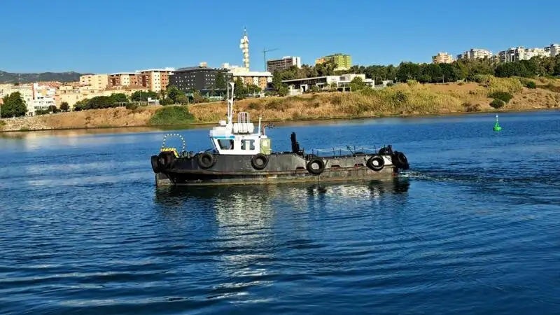 Bateaux de travail à vendre