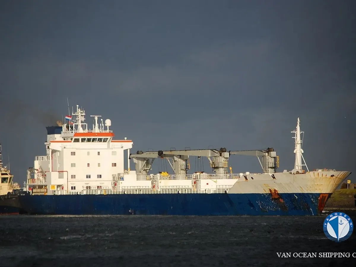 Navire frigorifique à vendre
