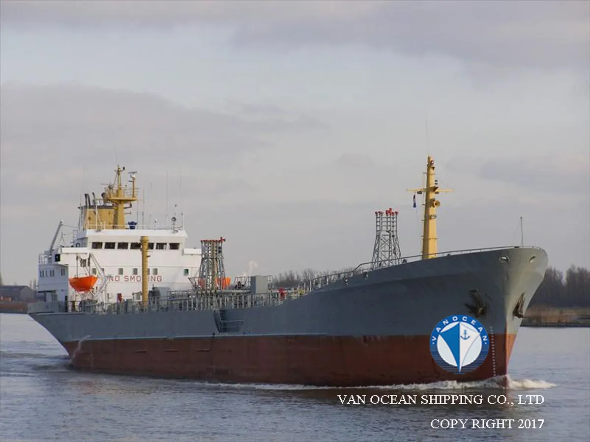 Pétrolier / chimiquier à vendre