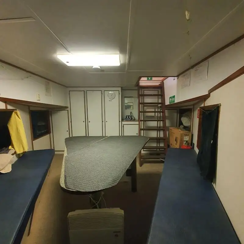Bateau patrouilleur à vendre