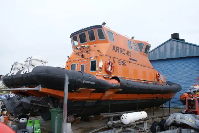 Bateau de transport d'équipage à vendre