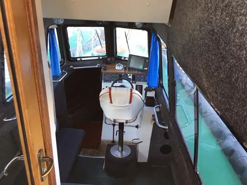 Bateau pilote à vendre