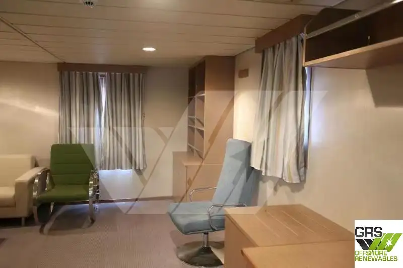Navire d'approvisionnement à vendre