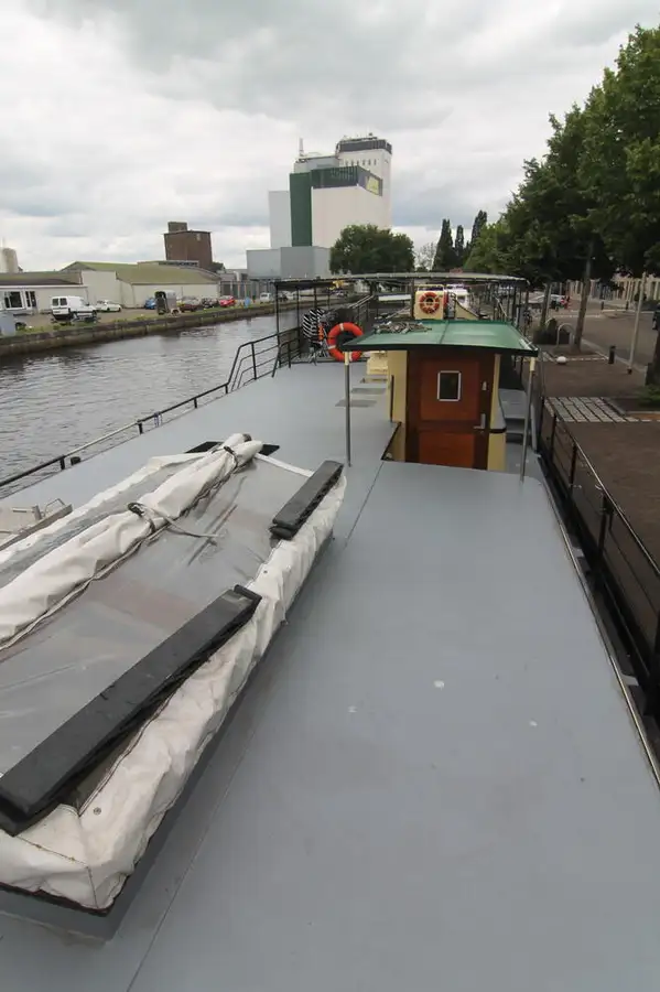 Péniche à vendre