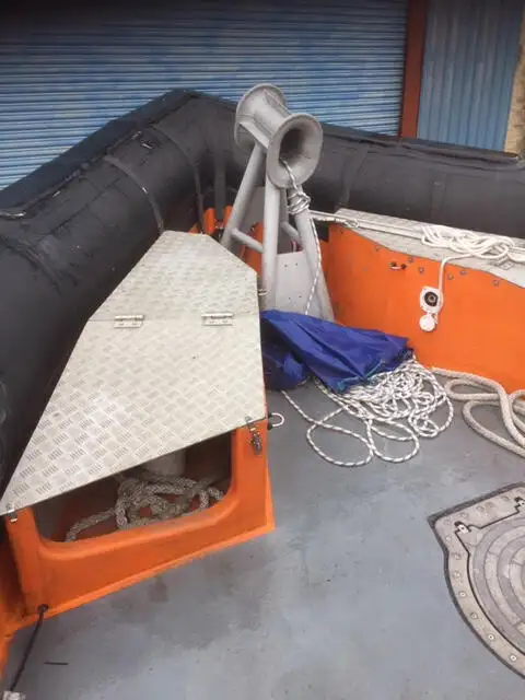 Bateau de transport d'équipage à vendre