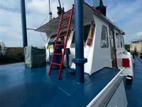 Bateau patrouilleur à vendre