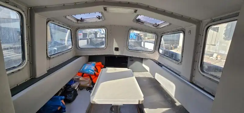 Bateau pilote à vendre