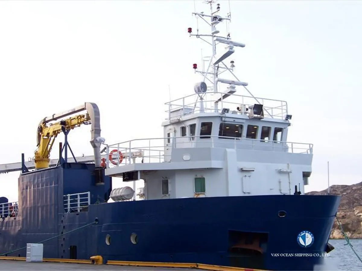 Navire frigorifique à vendre