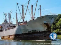 Navire frigorifique à vendre