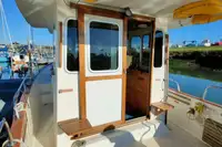 Bateaux de travail à vendre