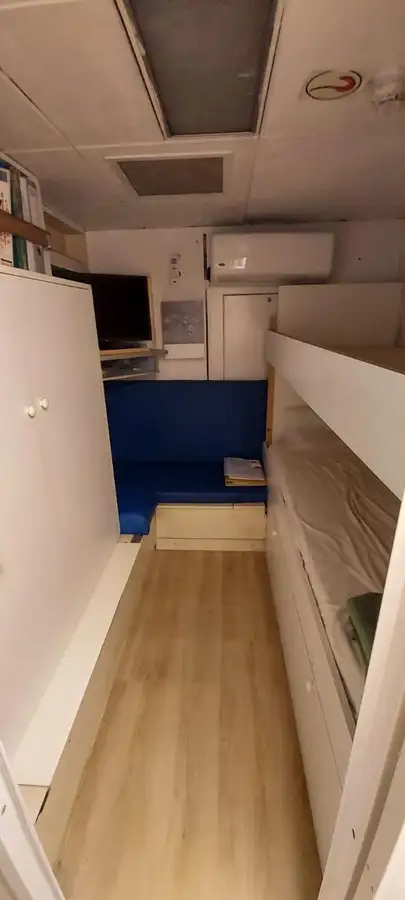 Bateau de transport d'équipage à vendre