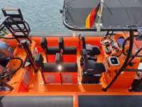 Bateau pneumatique semi-rigide à vendre