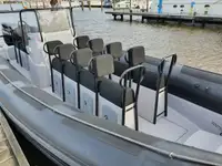Navire porte-conteneurs à vendre