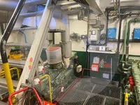 Navire d'arpentage à vendre