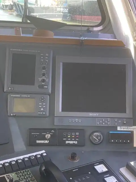 Bateau patrouilleur à vendre