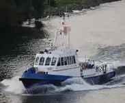 Bateau patrouilleur à vendre
