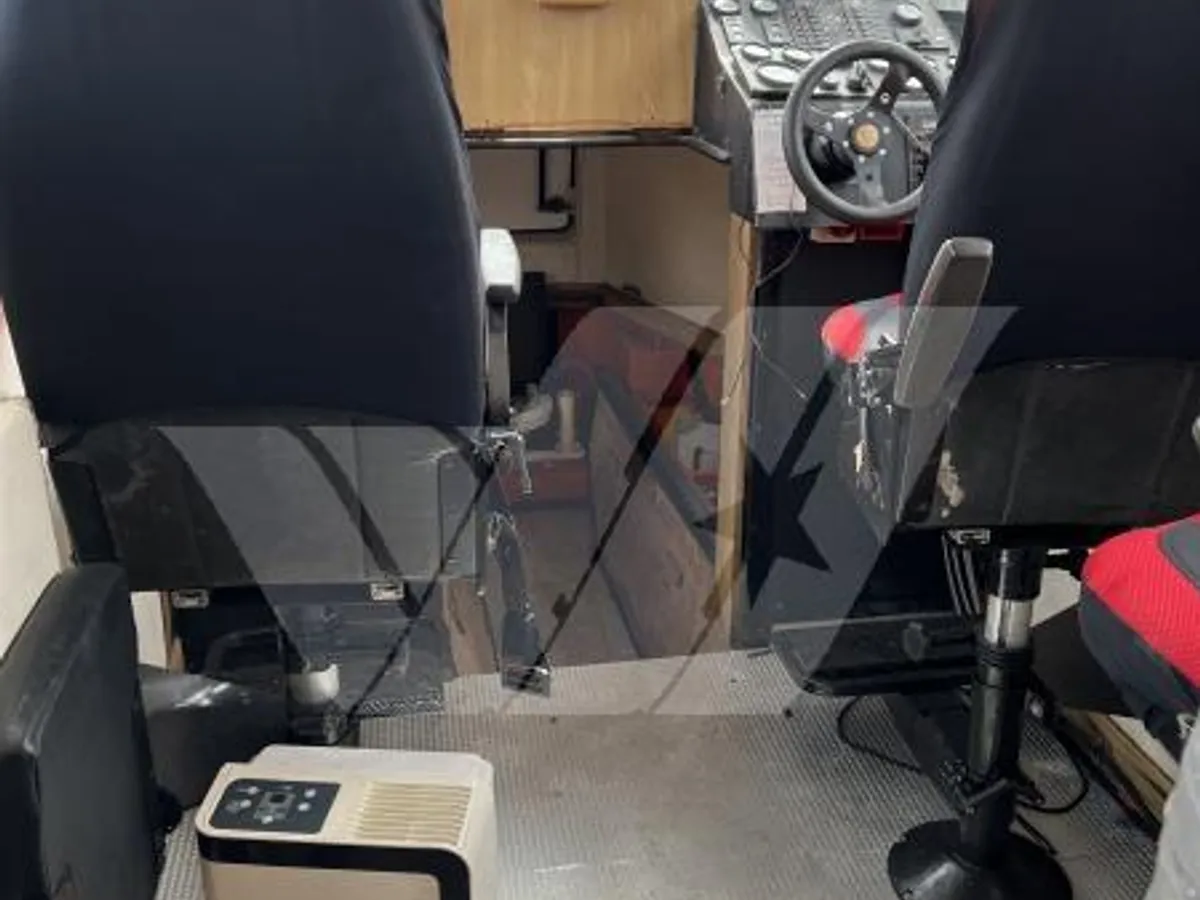 Bateaux de travail à vendre