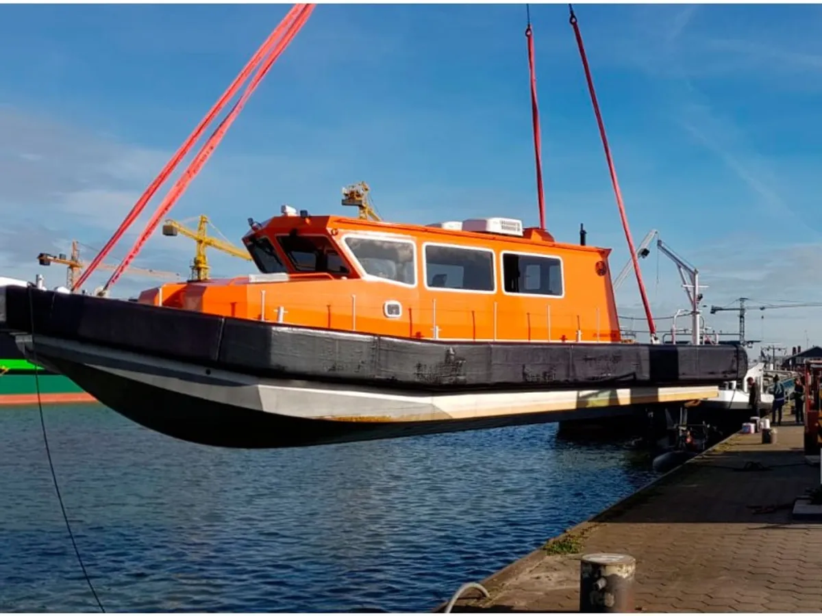 Bateau pilote à vendre