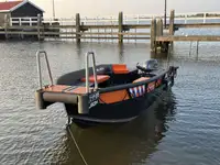 Bateaux de travail à vendre