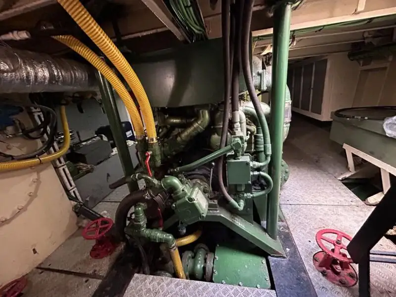 Bateaux de travail à vendre
