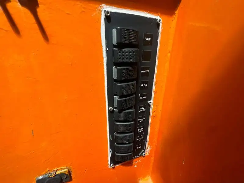 Bateaux de travail à vendre