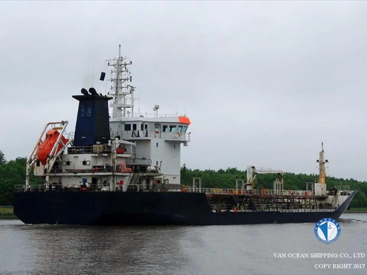 Pétrolier / chimiquier à vendre