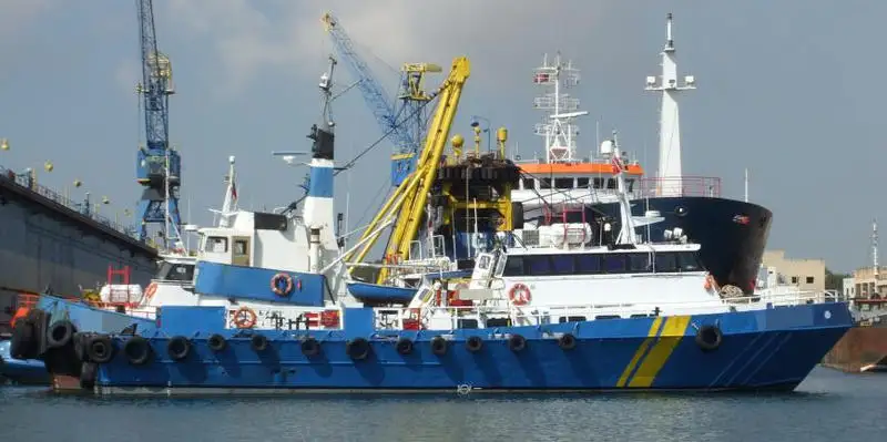 Bateau de transport d'équipage à vendre